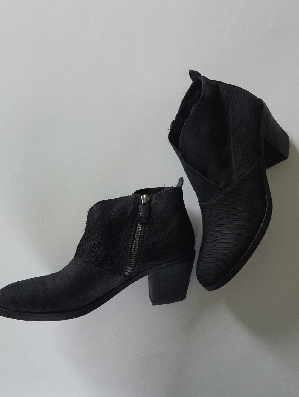 Eileen Fisher Black Vero Ridged Suede Leather Inside Zip Ankle Boots Heel 8.5